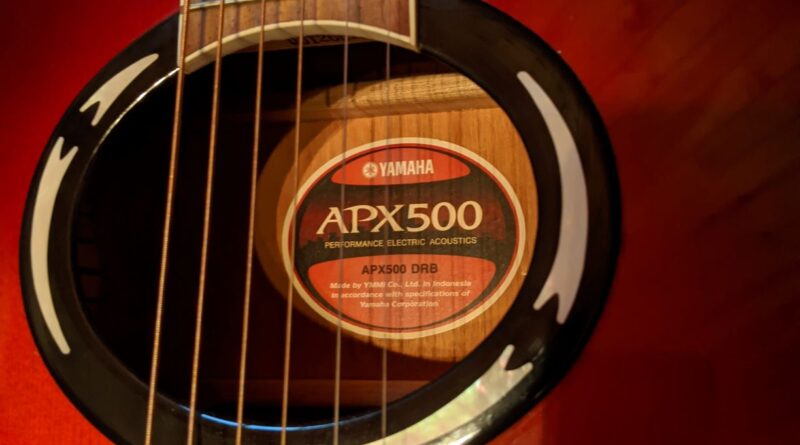 Yamaha APX 500 DBR